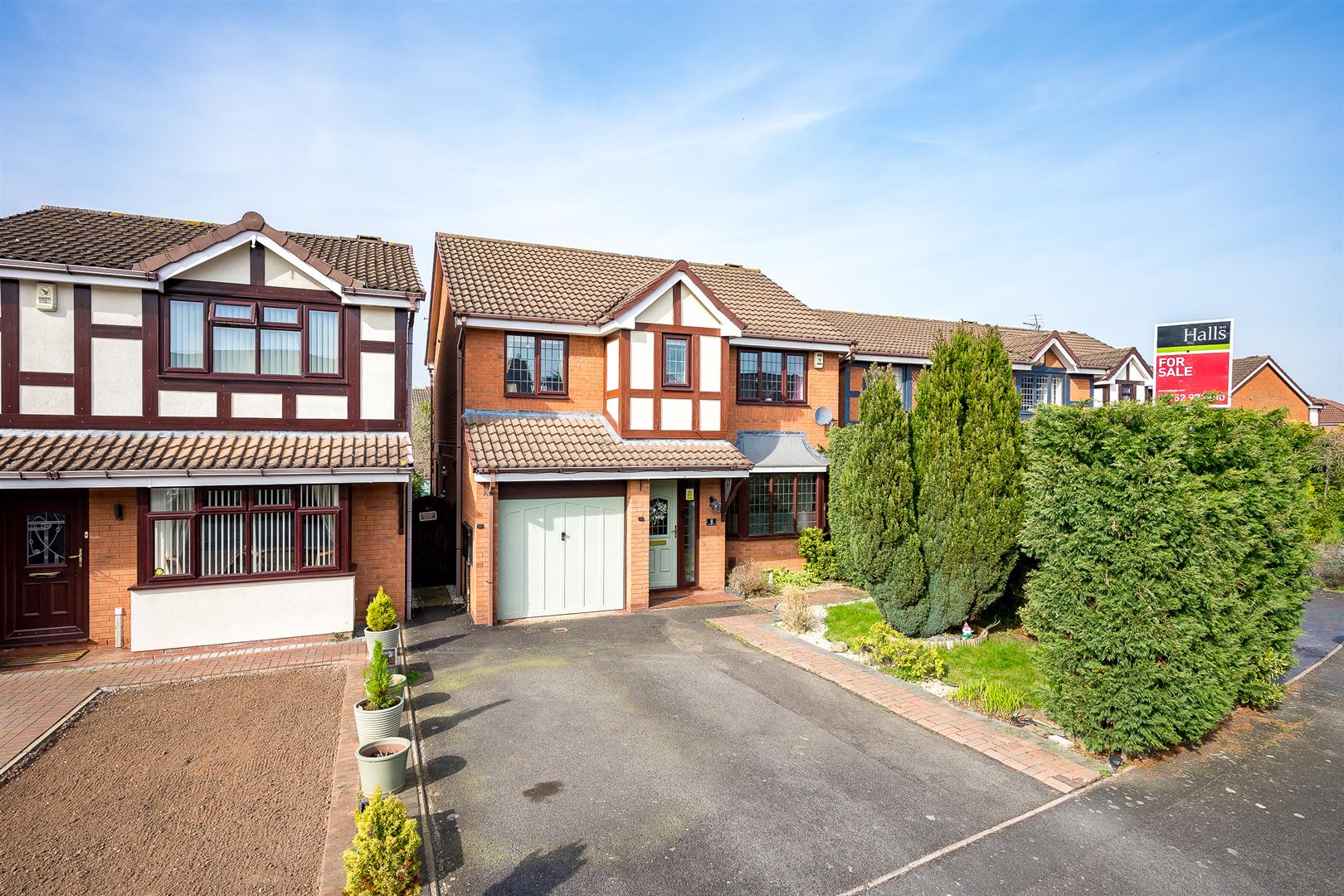 8, Greengage Way, Telford, TF2 8QU